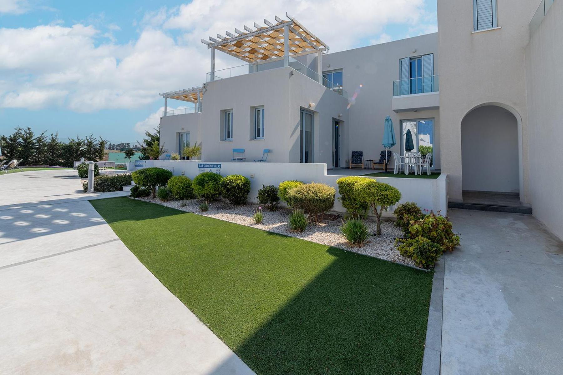Blue Diamond Beach Villas Paphos 外观 照片