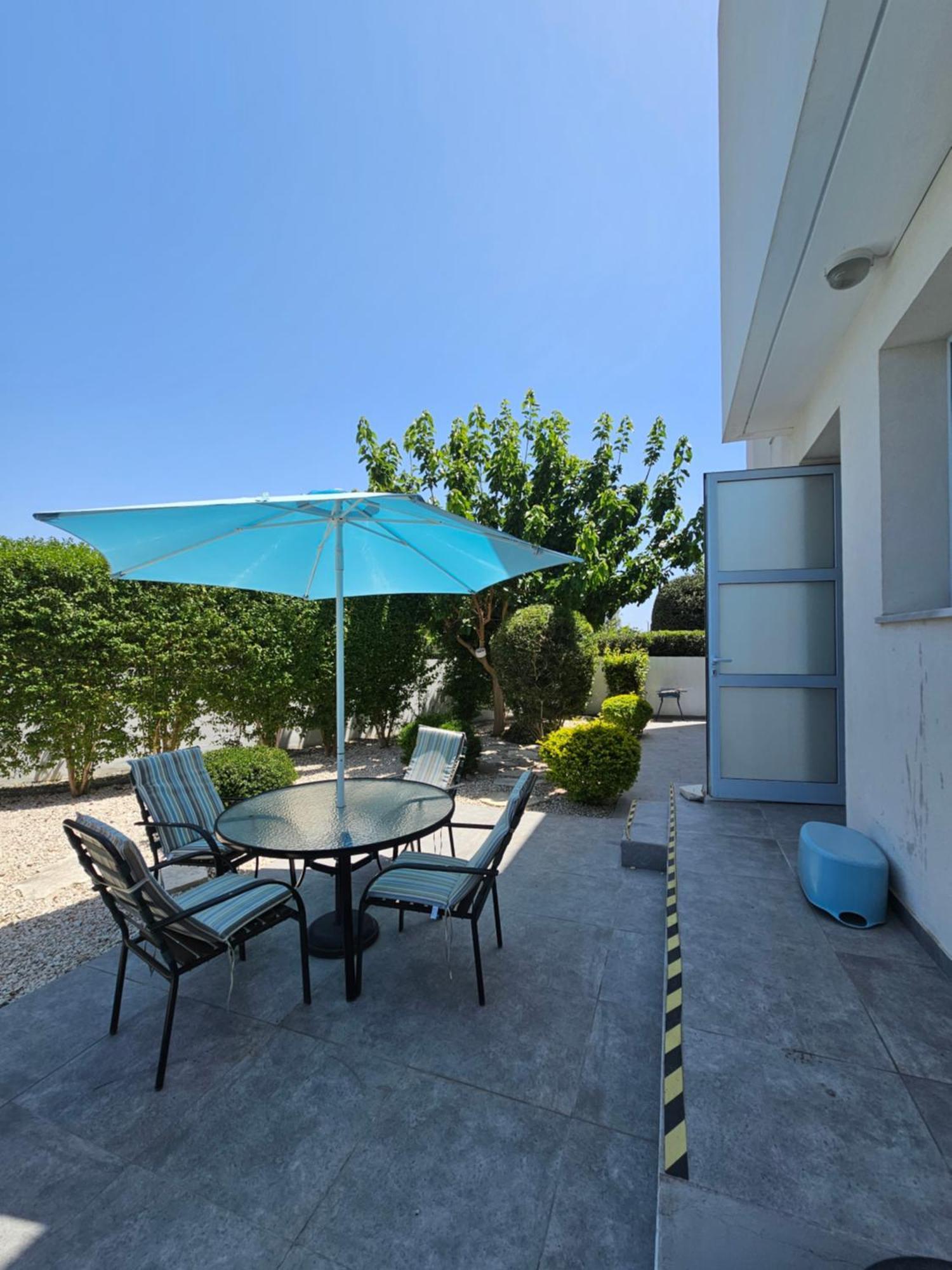 Blue Diamond Beach Villas Paphos 外观 照片