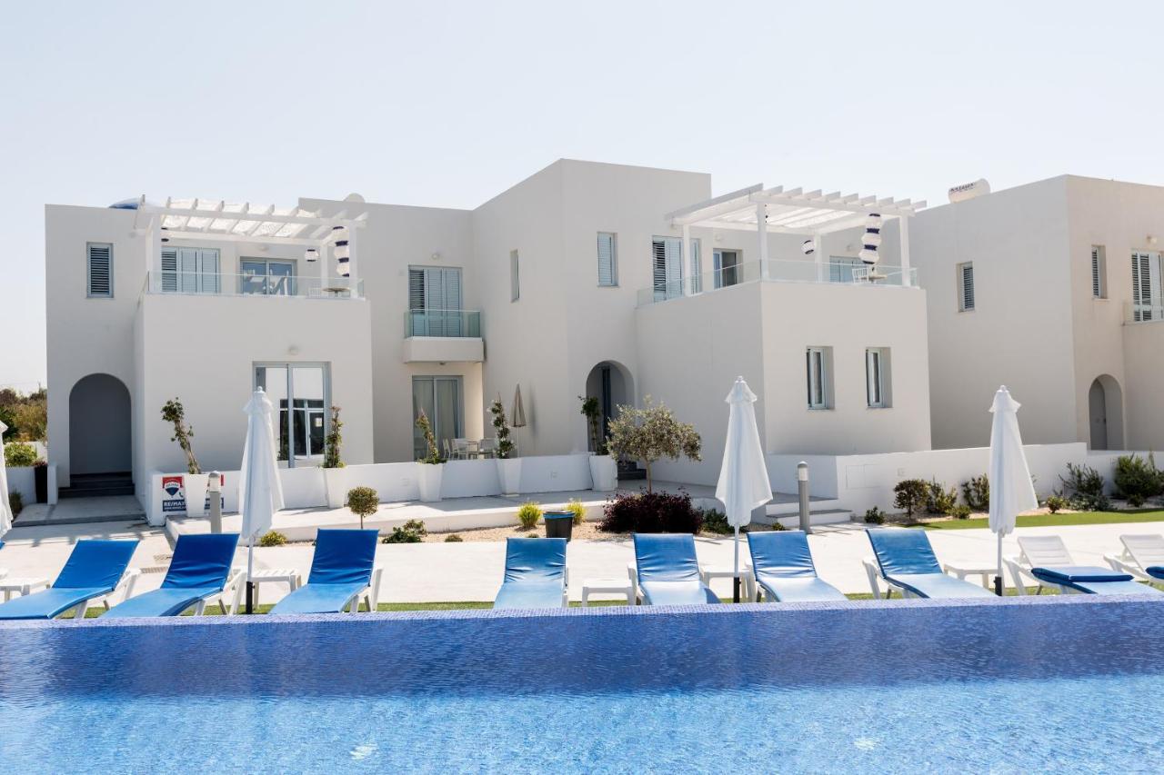 Blue Diamond Beach Villas Paphos 外观 照片