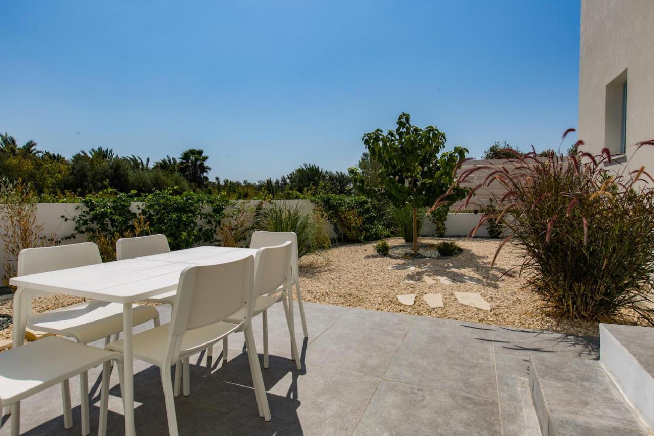 Blue Diamond Beach Villas Paphos 外观 照片
