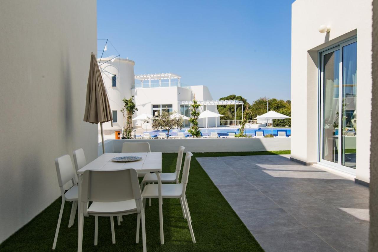 Blue Diamond Beach Villas Paphos 外观 照片