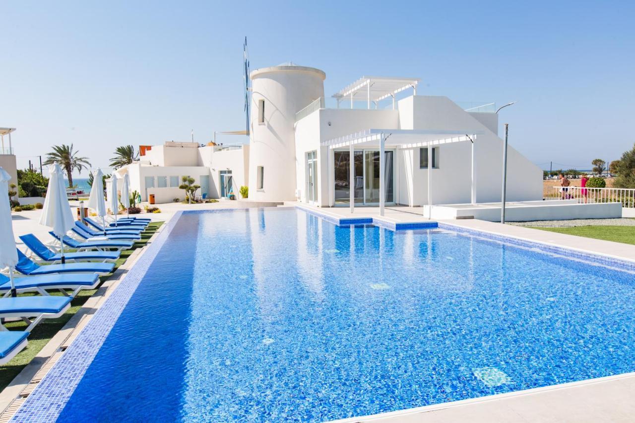 Blue Diamond Beach Villas Paphos 外观 照片