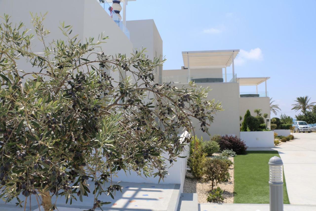 Blue Diamond Beach Villas Paphos 外观 照片